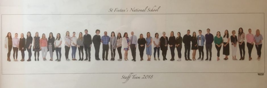 Photo of the school staff 2017-2018